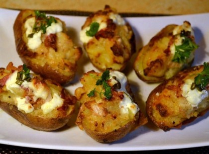 Héjában sült töltött krumpli