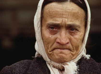 HAZA ZAVARTÁK A KÓRHÁZBÓL A HALDOKLÓ ASSZONYT!