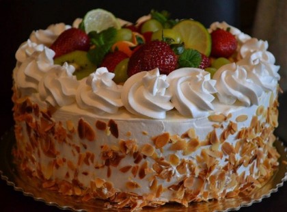 Gyümölcs-túró torta