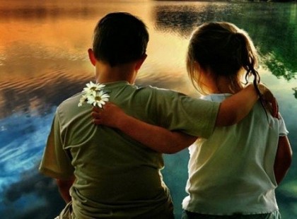 Van egy különleges találkozás. Minden másnál több, szebb, értékesebb. Semmihez sem mérhető, semmivel sem mérhető. Talán csak csodákkal. Mert a legszebb dolog a világon, ha találkozol valakivel, akivel egy a lelked. Mert ebből a találkozásból csodák születnek... Csitáry-Hock Tamàs