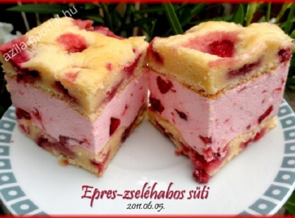 Epres-zseléhabos sütemény