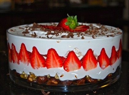 ÜNNEPI TORTA EPER-SZEZON IDEJÉRE SÜTÉS NÉLKÜL