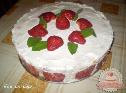 Sütés nélküli epres-túrós torta Eta módra