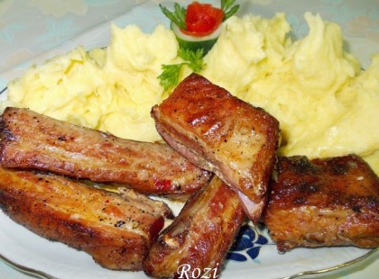 Sült oldalas, sütőzacskóban sütve, hogy igazán omlós, puha legyen. Ezzel a recepttel biztos nem fogsz felsülni :)