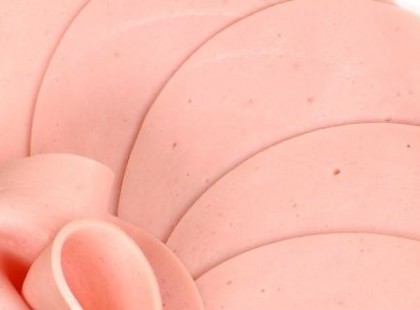 18 deka tescós párizsit lopott a 60 éves férfi. Őrizetbe vették, és várja az ítéletet. Felháborító!