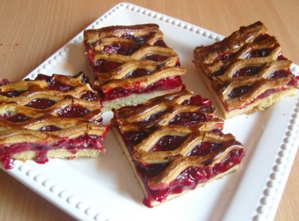 Különleges meggyes pite