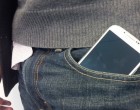 Nadrágzsebben tartod a mobilod? Azonnal szokd le, akár életveszélyes is lehet!