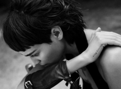 Kicsit őrültnek lenni. Boldog lenni magad miatt.