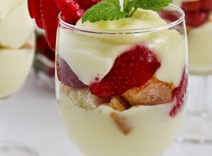 Epres-pudingos pohárkrém. Pikk-pakk elkészül, és már kanalazhatjuk is.