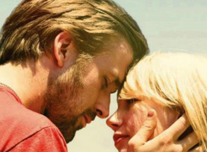 Ha valaki nem tesz meg érted legalább annyit, amennyit Te érte, akkor nem ő az igazi. Ő csak egy újabb útitárs az igazihoz vezető rögös és hosszú úton. Ha megtalálod azt, akit keresel, akkor azt rögtön tudni és érezni fogod, mert olyan érzés lesz, mintha mindig is Őt kerested volna. Idegen, de mégis ismered. Még távoli, mégis közelebb van, mint bárki más. A szemedbe néz, de a lelkedbe lát. Hozzád beszél, de a szívedhez szól. Na Ő lesz az igazi!