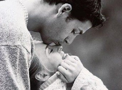 a szerelem számomra nem azt jelenti, hogy egymáshoz láncoljuk magunkat, a szerelem az a szabadság, – annak a szabadságnak kellene lennie – amit együtt élünk át