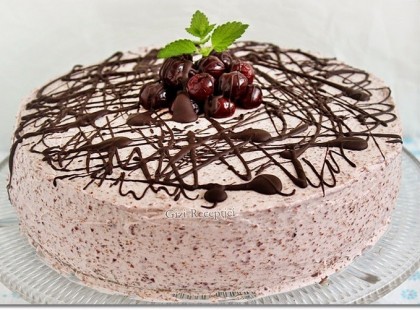 MÁKTORTA MEGGYES-HABOS KRÉMMEL