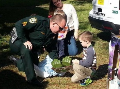 Senki nem jött el a kisfiú szülinapjára, ezért az anyukája döbbenetes dolgot tett.