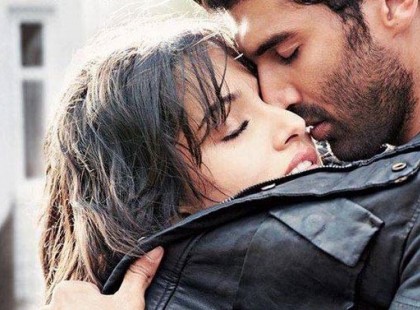 Tomán Edina: Minden, ami eddig szépnek tűnt, elveszítette szépségét. És értetlenül állsz ebben az idegen világban, mert egyszerűen nem találod a helyedet. Nélküle nem találod a helyedet. Mert a te helyed ott van, mellette.