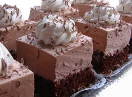 Dió piskóta kávéhabos krémmel – szenzációs süti!