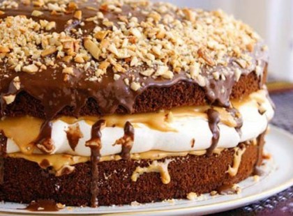 Snikers torta fanatikusoknak!