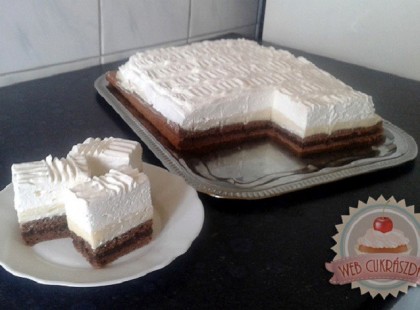 Banánpudingos kekszes krémes