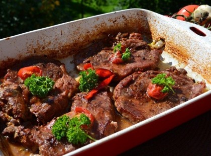 Omlós tepsis sertéstarja