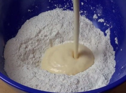 Soha többé nem fogsz fánkot vásárolni ha megtanulod ezt a tökéletes és gyors házi receptet!