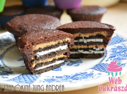Oreo kekszes brownie muffin