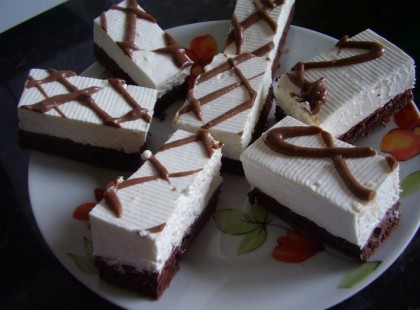 Fehér csokoládés mascarponés sütemény, egyszerű recept és elképesztően finom sütemény!