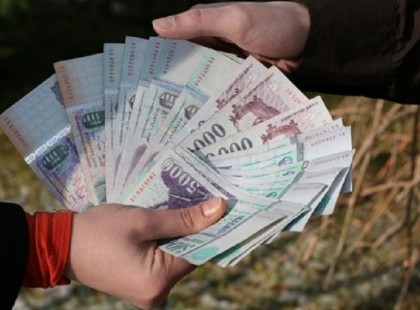 NULLÁZD LE A „HITELEDET”! JELENTSD FEL A BANKODAT! ADD TOVÁBB-OSZD MEG!