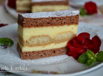 Hartyáni krémes - két mézes lap között, finom vaníliás krém, kávéba mártott piskóta, soroljam még?