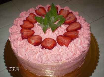 Eper-puding-tejszín torta Eta módra