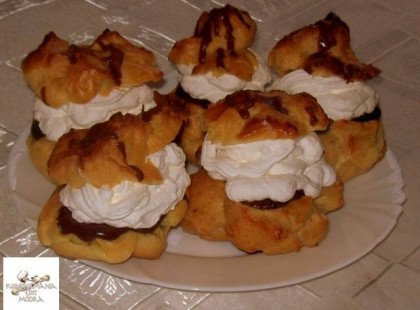 Csokis krémes képviselőfánk