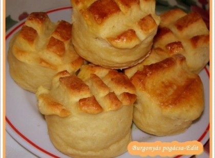 Burgonyás pogácsa igazán finoman omlós módra