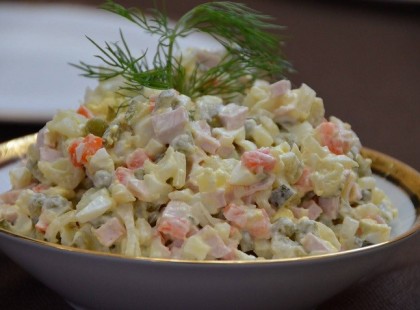 Csábító majonézes zöldségsaláta, különleges ízélmény a hétköznapokra!