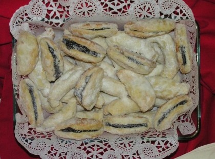 Lekváros hókifli és mákos félholdak