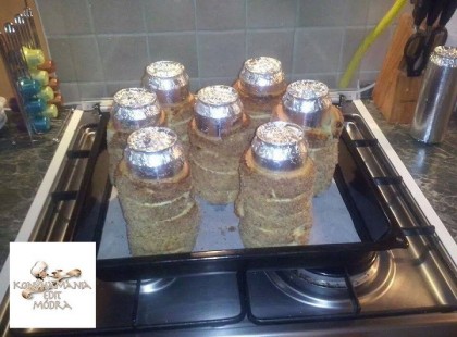 A klassz alufólia kombó sörös doboz és az omlós kürtős kalács receptje Edit konyhájából szeretettel :)