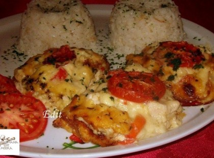 Tejszínes sajtban sült csirkemell