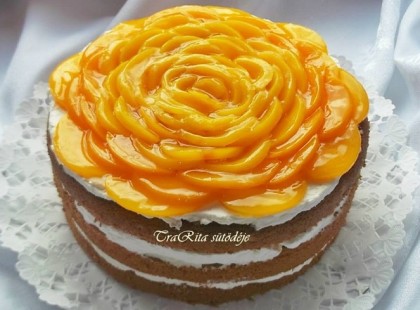 Joghurtos barackos torta