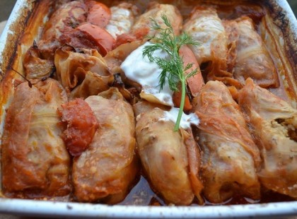 Tepsis töltött káposzta