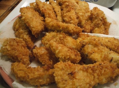 Vajban sült, fűszeres – fokhagymás csirkemellcsíkok! Mennyei omlós finomság!