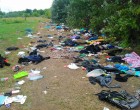 Ez maradt a szegény rászoruló menekültek után! Én meg vakarózok,hogy a sulira új ruhákat kell venni a gyerekeknek! És még legyek együtt érző és toleráns????