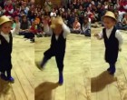 Megszólal a zene és ez a székely legényke úgy táncol, hogy olyant te még nem láttál! – VIDEÓ