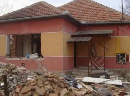 Rengeteg pénzt adnak régi családi házak felújítására – szenzációs pályázat jön