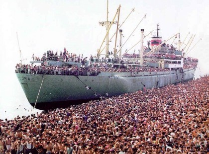 Azt mondják, mintegy 50 millió menekült tart Európa felé.