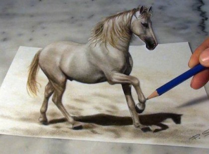 Ezektől a három dimenziós rajzoktól biztos, hogy leesik az állad. Mintha vágtára készen ott állna előtted egy ló vagy éppen egy pók, akitől a hideg frász kerülget... vagy egy csodás éjszaki lámpás, ami csak arra vár, hogy meggyújtsd vagy éppen innál egy pohár vizet csak éppen nem tudod megfogni. :) Nyomj egy lájkot, ha neked is tetszenek ezek a rajzok! :)