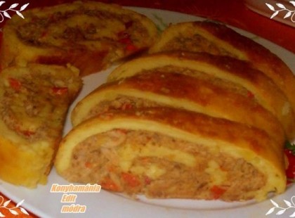 Húsos-gombás burgonyatekercs