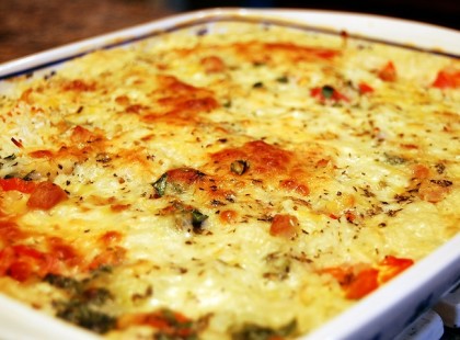 Mennyei csirkés, sajtos rakott rizs – nem lehet betelni ezzel az ízzel!!