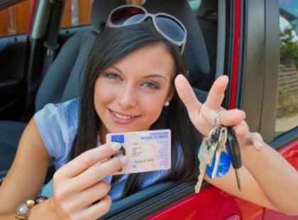 B KATEGÓRIÁS JOGOSÍTVÁNYT SZEREZHETSZ MOST TELJESEN INGYEN! Ingyen juthatsz most B kategóriás jogosítványhoz! Ingyen van a KRESZ tanfolyam, az összes vizsgadíj és a 30 óra kötelező vezetés is! MEGMUTATJUK MIT KELL TENNED, HOGY INGYEN B JOGSIHOZ JUTHASS : Kérlek segíts egy megosztással, hogy minél több emberhez eljuthasson a hír, mert ez egy óriási lehetőség hogy 140 ezret spórolhass és ingyen legyen a jogsid! KÖSZÖNJÜK!