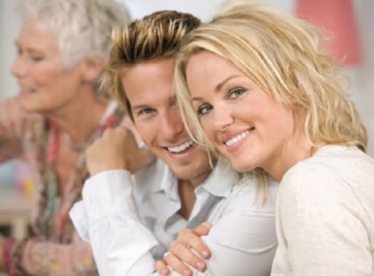 Mit keres a 40 feletti nő a harmincas pasi mellett?