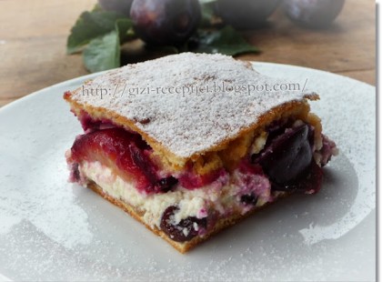 Szilvás-túrós pite. Külön-külön is finom, na de együtt........