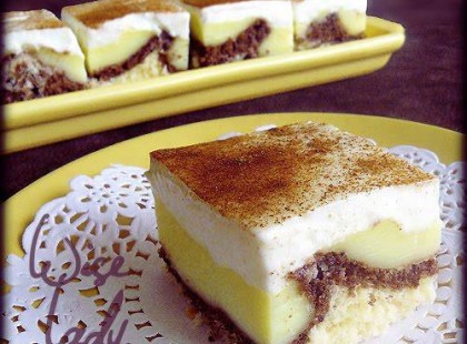 Tejfölös-pudingos sütemény