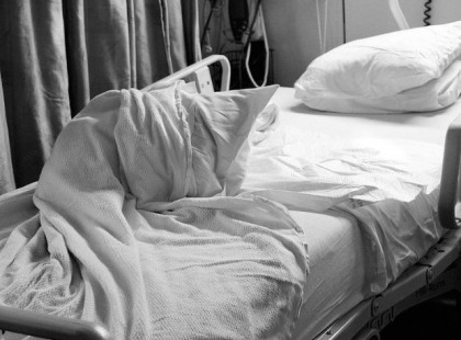 Meg­aláz­ták, mert nem fi­ze­tett há­la­pénzt!Kőkemény Magyar valóság!