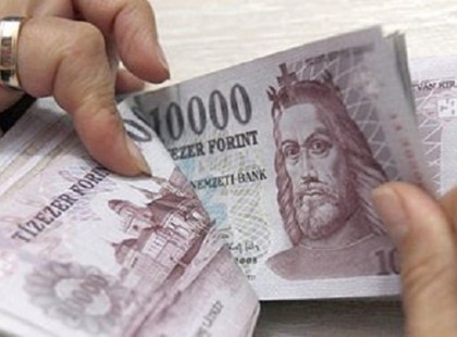 3 NAP MÚLVA JÖN A CSALÁDI PÓTLÉK ÉS AZ EGYÉB PÉNZBELI ELLÁTÁSOK IS !- ITT VANNAK A KIFIZETÉSEK IDŐPONTJAI